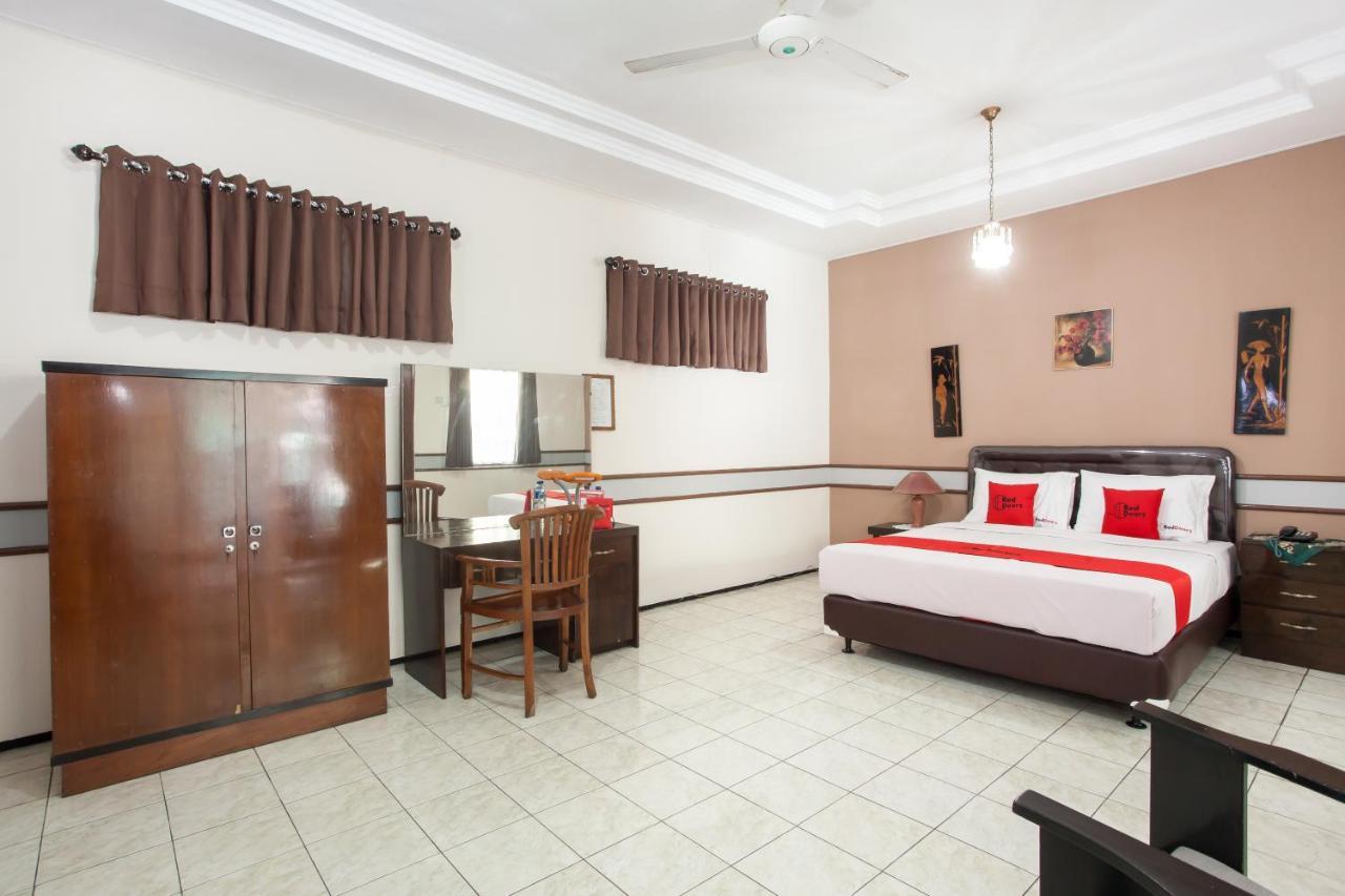 Reddoorz Near Balai Kota Malang Hotel Екстериор снимка
