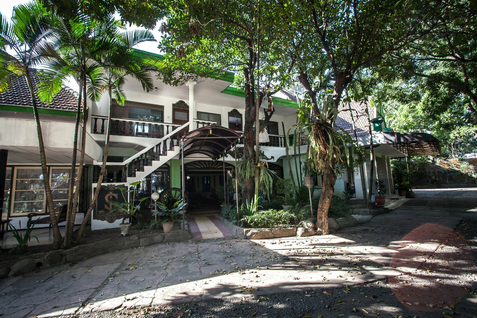 Reddoorz Near Balai Kota Malang Hotel Екстериор снимка